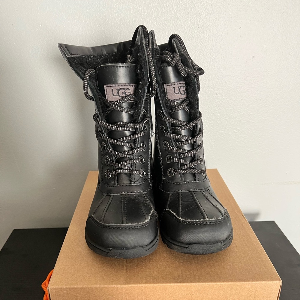 Boys hightop black ugg boots
